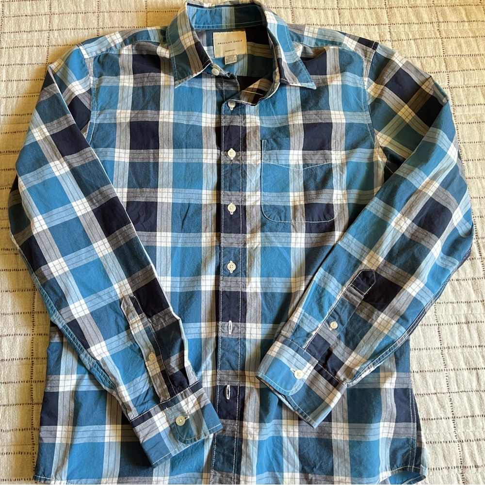 American Eagle button up shirt